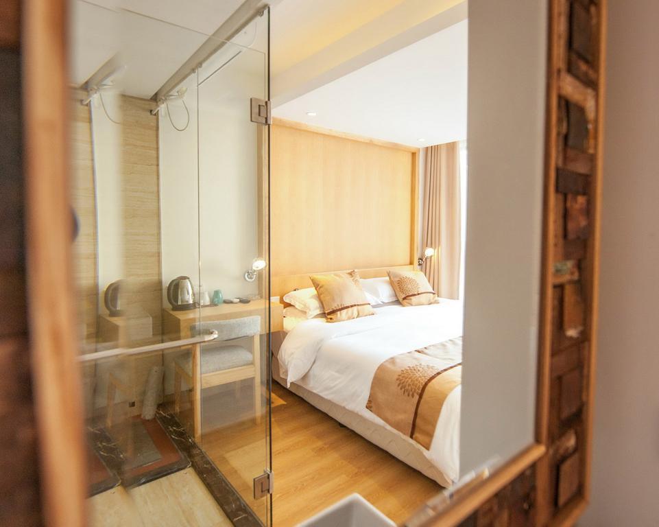 Two Towns Hostel Ханчжоу Экстерьер фото