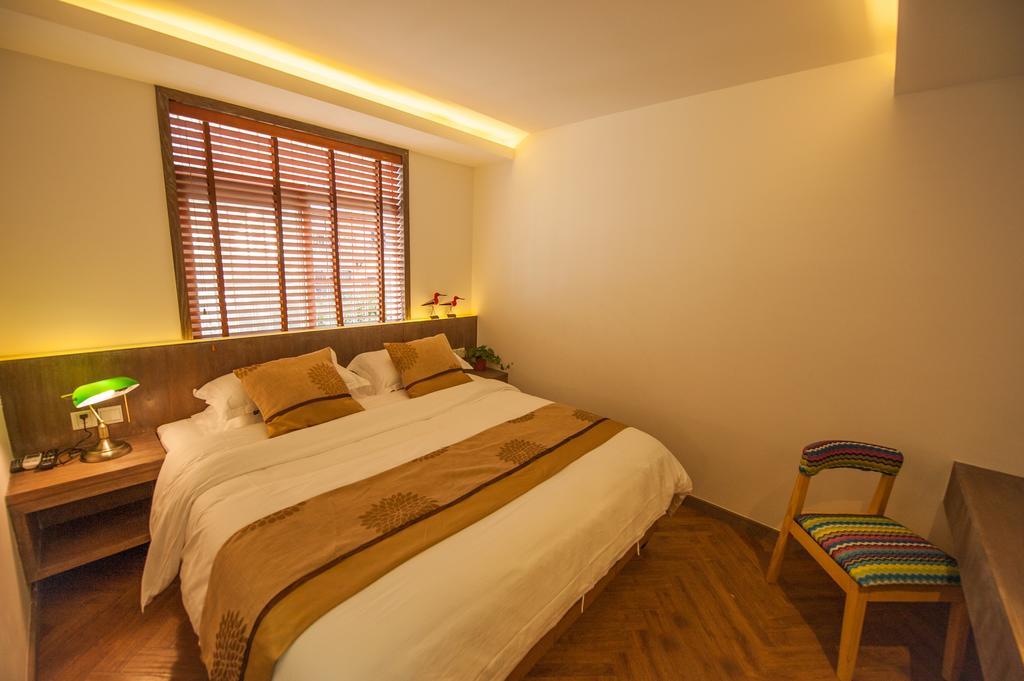 Two Towns Hostel Ханчжоу Экстерьер фото